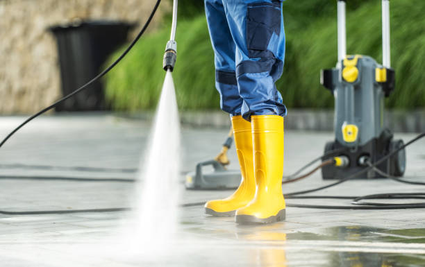 Why Choose Our Certified Pressure Washing Experts for Your Project Needs in Palmer, TX?